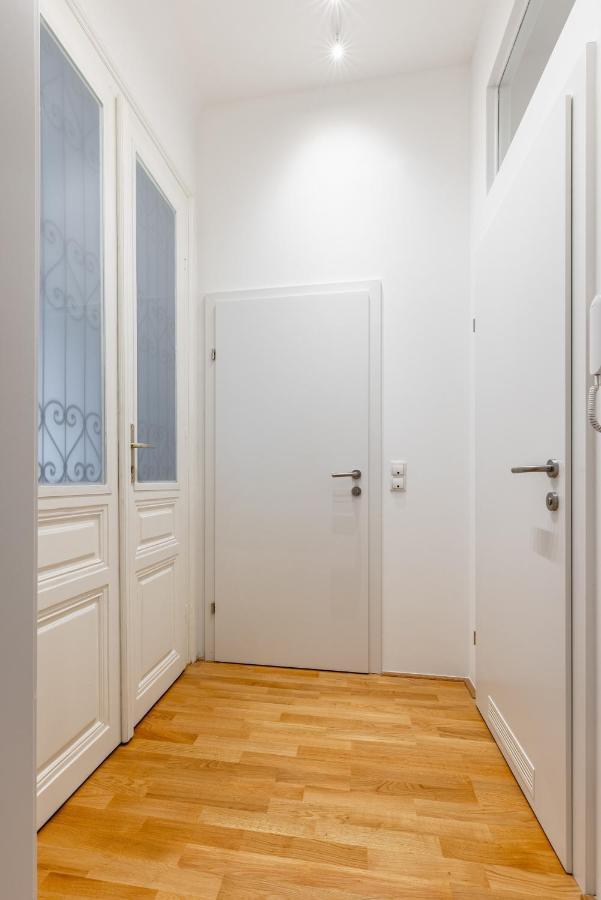 Trendy Apt With - Smart Tv, Coffee Machine In Meidling Виена Екстериор снимка